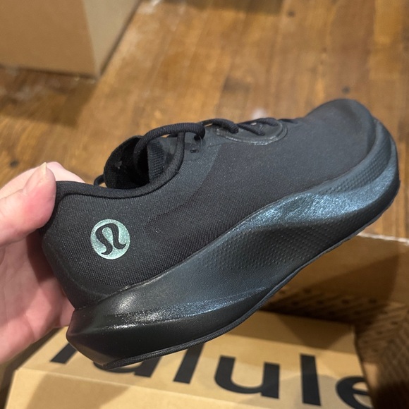 Lululemon Black Athletic Sneakers/US 7.5/Brand New/NIB! Never Worn! Gorgeous! - Picture 4 of 16